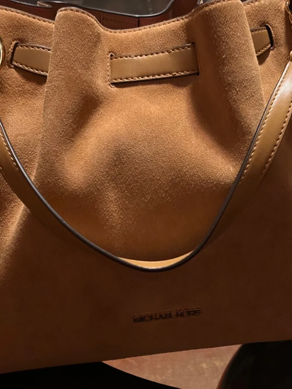 Mina Large Suede Chain Shoulder Bag - Picture 6 of 7